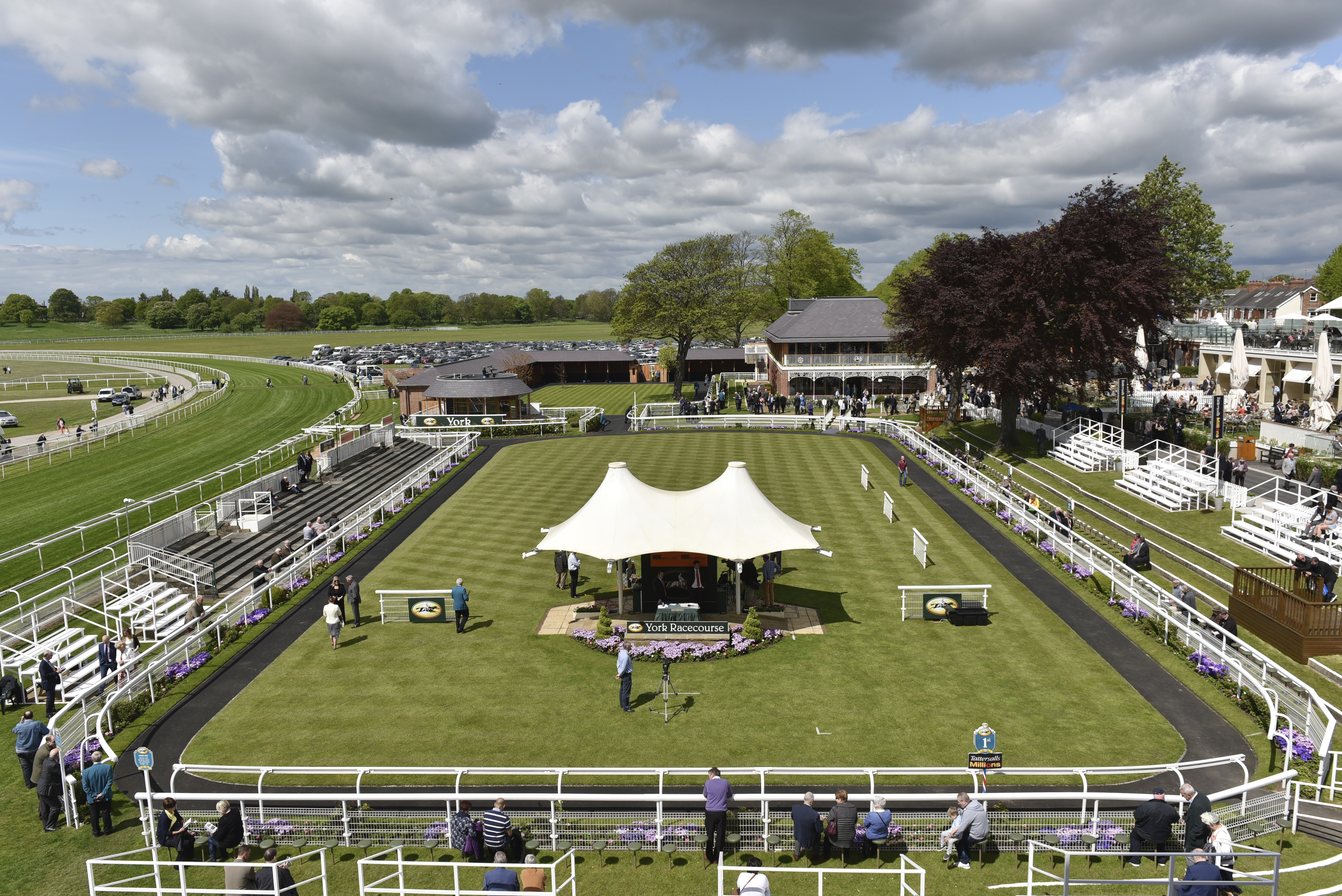 CEO Sleepout – York’s top executives sleep rough to raise funds for homeless in York