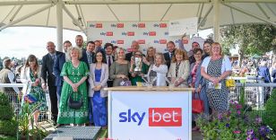 YORK RACECOURSE & SKY BET LAUNCH THE RETURN OF SKY BET EBOR COMMUNITY SWEEPSTAKE FOR 2025