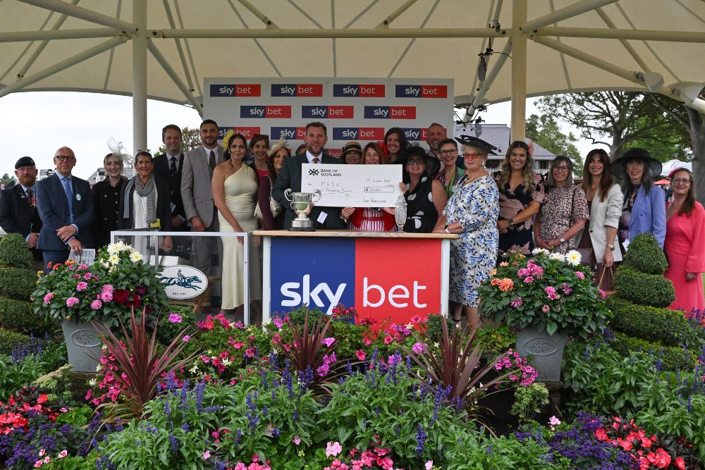 Ethical Diamond Rides to Victory Resulting in M.A.S.H. Taking Home £20,000 Donation
